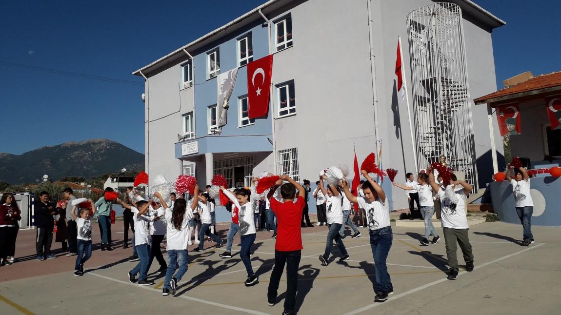 Dereköy İlkokulu Fotoğrafı